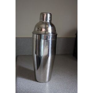 Stainless Steel Cocktail Shaker Metallic Bar Shaker